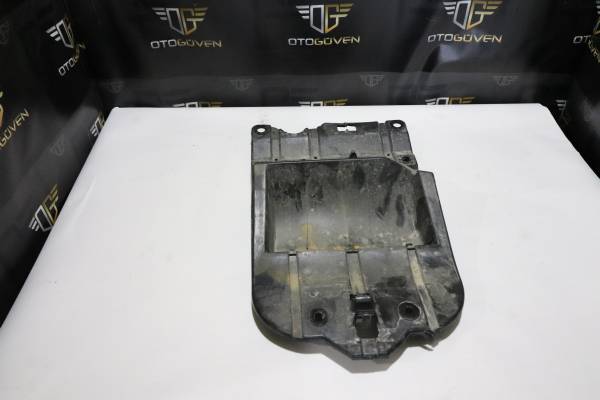 FORD CUSTOM 300 L 125 PS ÇIKMA PARÇA TRANSİT V363 GÖĞÜS BARDAKLIĞI